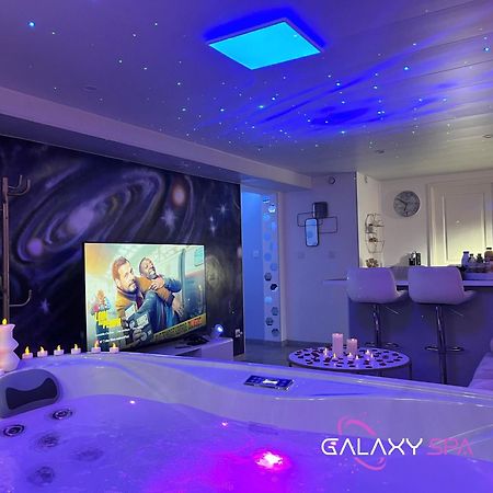 Galaxy Spa - Suite Mercure Jacuzzi Privatif Champigneulles Exterior foto