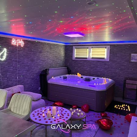 Galaxy Spa - Suite Mercure Jacuzzi Privatif Champigneulles Exterior foto